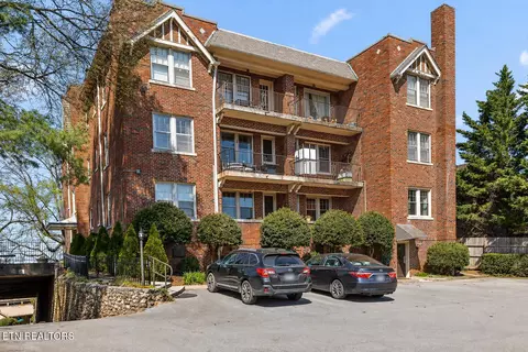 190 N Crest Rd #4, Chattanooga, TN 37404