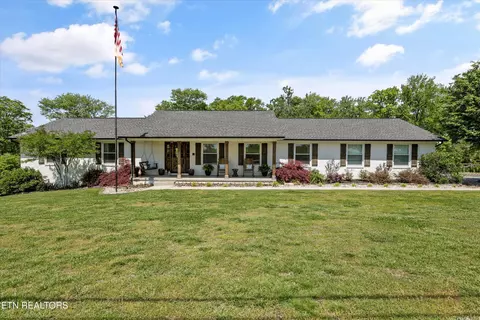 15960 Old Stage Rd, Lenoir City, TN 37772