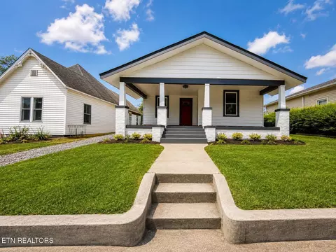 329 E Morelia Ave, Knoxville, TN 37917