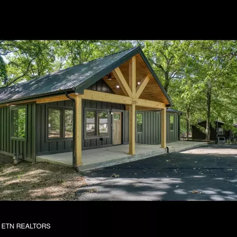 209 Spencer Dr, Spencer, TN 38585
