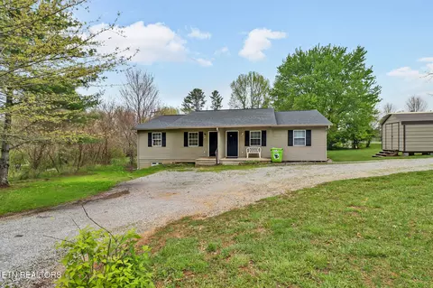 3246 Pow Camp Rd, Crossville, TN 38572