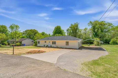 5317 Rowan Rd, Knoxville, TN 37912