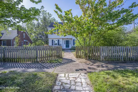 2000 Fairmont Blvd, Knoxville, TN 37917