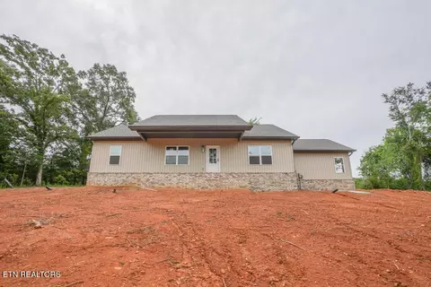 842 Pinebrooke Dr, Maryville, TN 37801