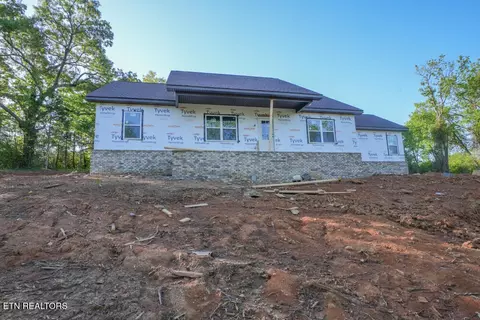 842 Pinebrooke Dr, Maryville, TN 37801
