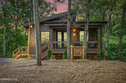 2807 Teaberry Hill Way, Sevierville, TN 37862