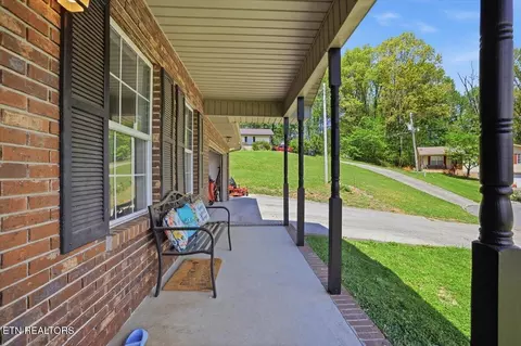 267 Michal Ln, New Tazewell, TN 37825