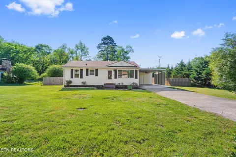 5204 Rowan Cir, Knoxville, TN 37912