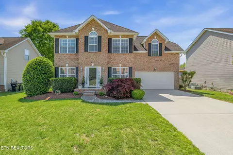 5810 Rhyne Cove Ln, Knoxville, TN 37931