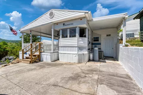 619 Whistling Swan St, Townsend, TN 37882