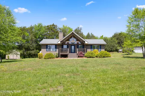 1462 Sandy Ridge Rd, Dandridge, TN 37725