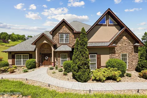 3419 Bentwood Dr, Kodak, TN 37764