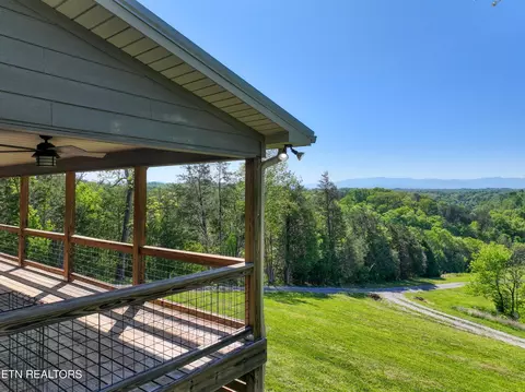 1424 Millican Grove Rd, Sevierville, TN 37876