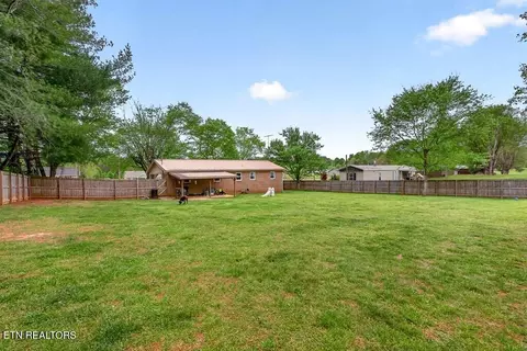 Exterior - 237 Armstrong Rd, Doyle, TN 38559 photo 8 of 11