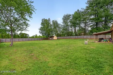 Exterior - 237 Armstrong Rd, Doyle, TN 38559 photo 7 of 11