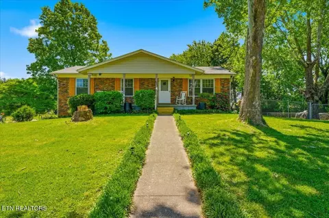 3100 NW Sycamore View Ct, Knoxville, TN 37921
