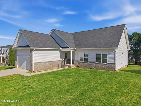108 Wind Chase Way, Madisonville, TN 37354