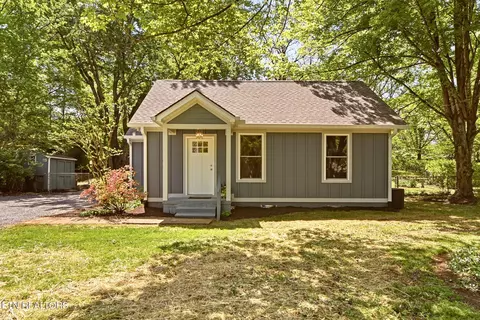 4406 Greendale Rd, Knoxville, TN 37918