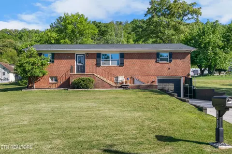 6609 Langston Dr, Knoxville, TN 37918