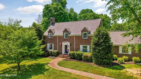 5005 Beverly Rd, Knoxville, TN 37918