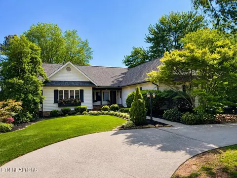 305 Llanerch Pt, Knoxville, TN 37934