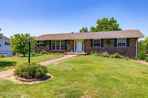 2821 Staffordshire Blvd, Powell, TN 37849