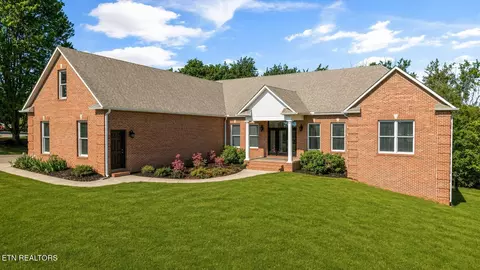 3962 Logans Landing Cir, Louisville, TN 37777