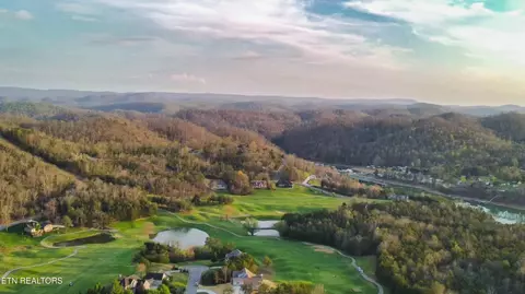 wedge way, Tazewell, TN 37879