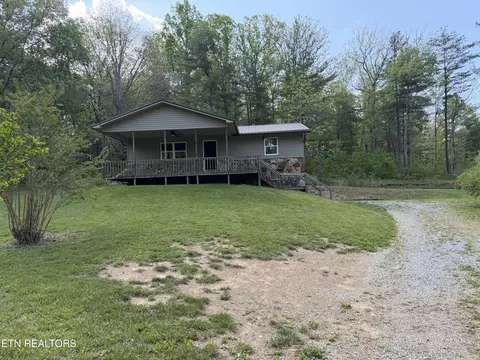 Exterior - 318 Lee Rd, Lancing, TN 37770 photo 1 of 9