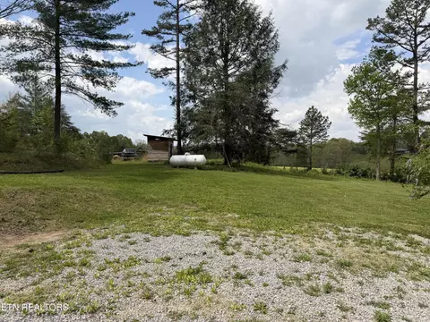 Exterior - 318 Lee Rd, Lancing, TN 37770 photo 9 of 9
