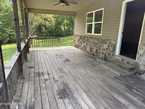 Exterior - 318 Lee Rd, Lancing, TN 37770 photo 2 of 9