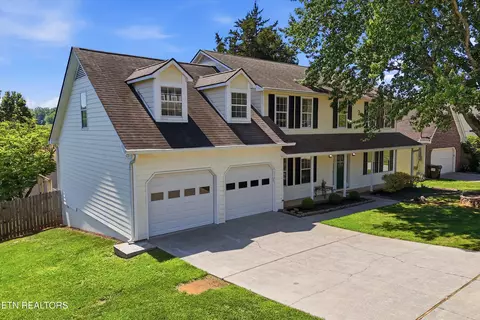 11012 Center Cross Dr, Knoxville, TN 37934