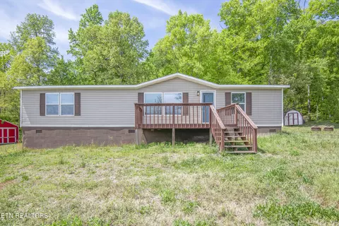 629 Yarnell Rd, Clinton, TN 37716