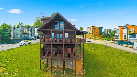1571 Rainbow Ridge Rd, Sevierville, TN 37862