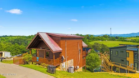 1571 Rainbow Ridge Rd, Sevierville, TN 37862