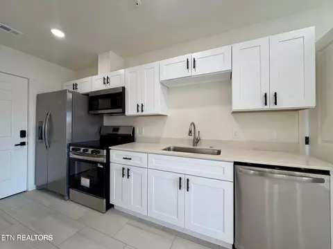 129 Sugarfoot Way #303, Pigeon Forge, TN 37863