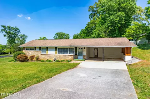 4619 Tanglewood Rd, Knoxville, TN 37912