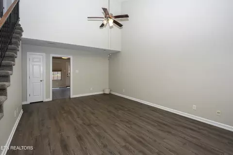 218 S Magnolia St, Maryville, TN 37803