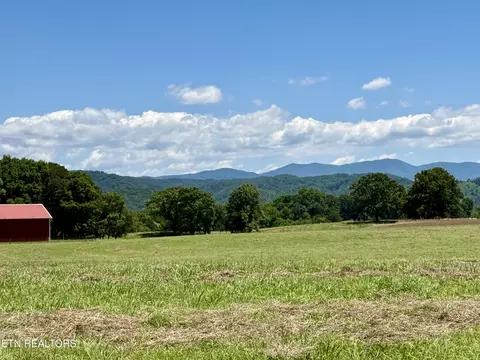 880 890 Fairview Rd, Tellico Plains, TN 37385