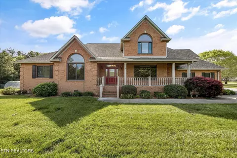 318 Hidden Cove Ct, Maryville, TN 37803