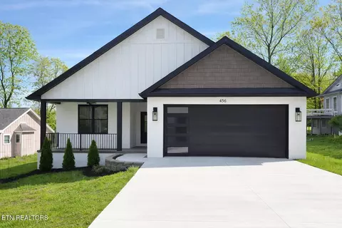 456 Lakeview Dr, Crossville, TN 38558