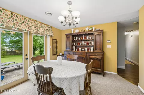 Dining - 8012 Sharp Rd, Powell, TN 37849 photo 2 of 2