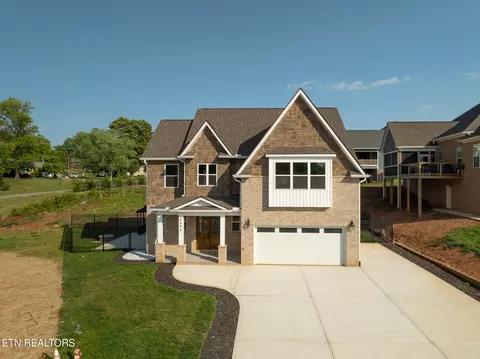 5606 Belle Maison Ln, Knoxville, TN 37920