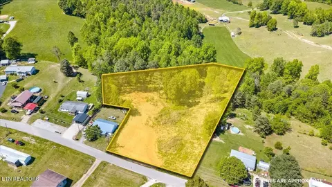 2116 Snodgrass Rd, New Tazewell, TN 37825