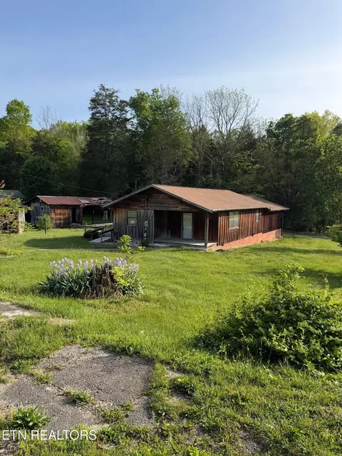 912 Raccoon Valley Rd, Maynardville, TN 37807