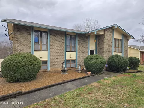 7760 Cranley Rd, Powell, TN 37849