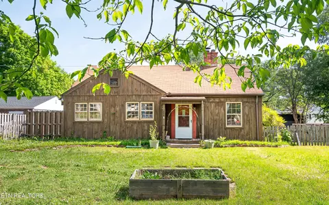 204 Rose Ave, Alcoa, TN 37701