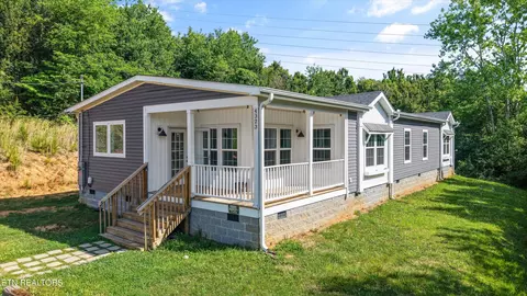 4323 Mckamey Rd, Knoxville, TN 37921