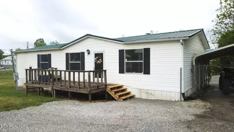 115 Queener St, Jacksboro, TN 37757