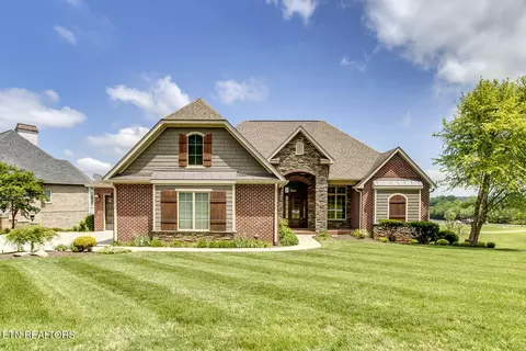 124 Eagle Cir, Vonore, TN 37885